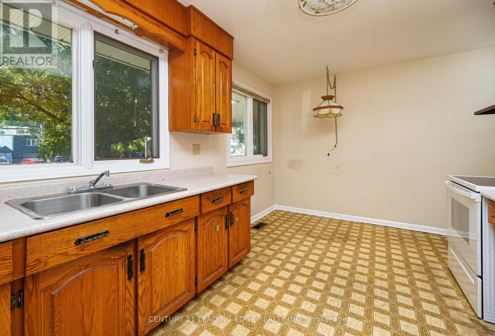 12207 Tenth Line, Whitchurch-Stouffville, Ontario  L4A 6B6 - Photo 10 - N12418300