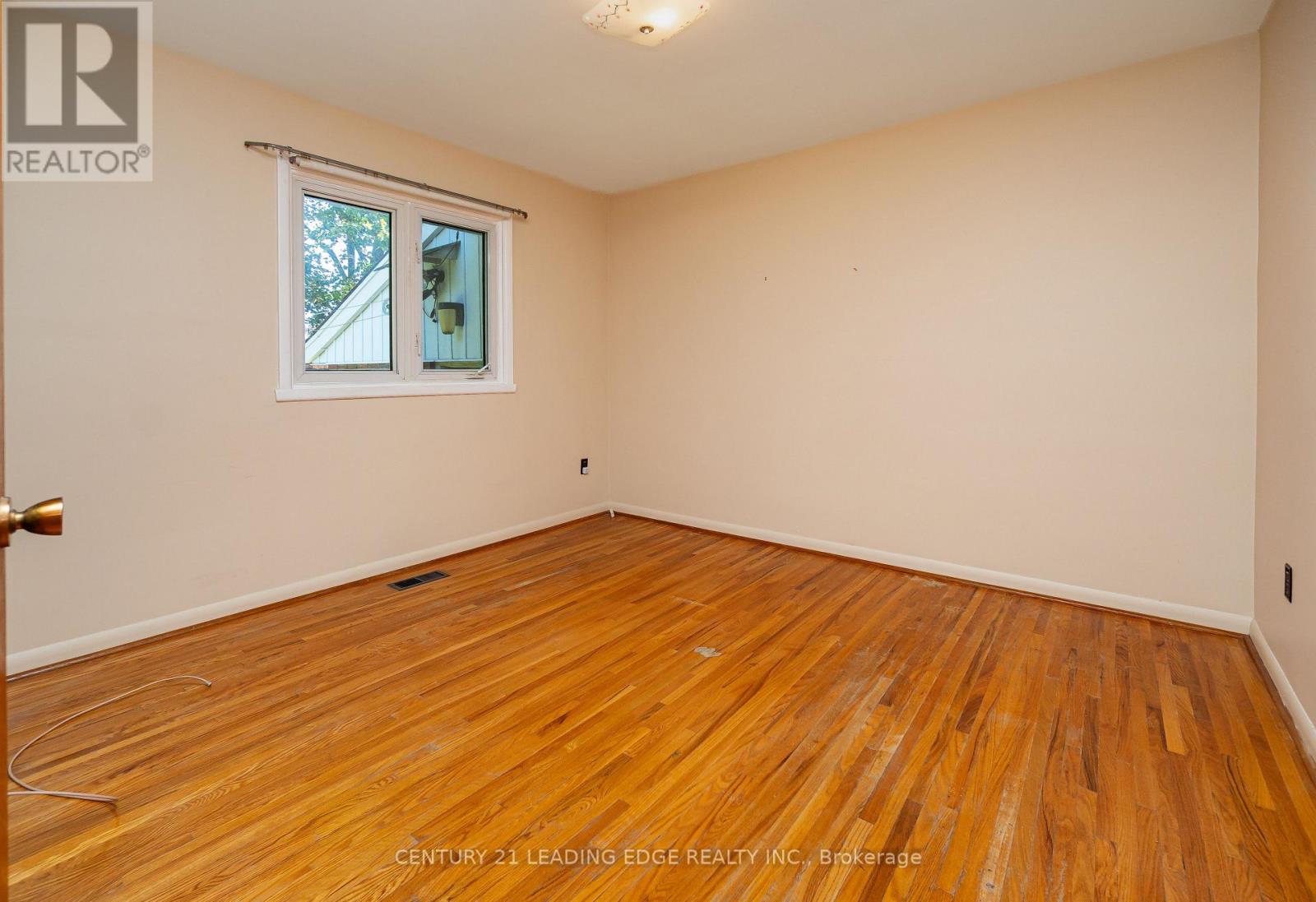 12207 Tenth Line, Whitchurch-Stouffville, Ontario  L4A 6B6 - Photo 11 - N12418300