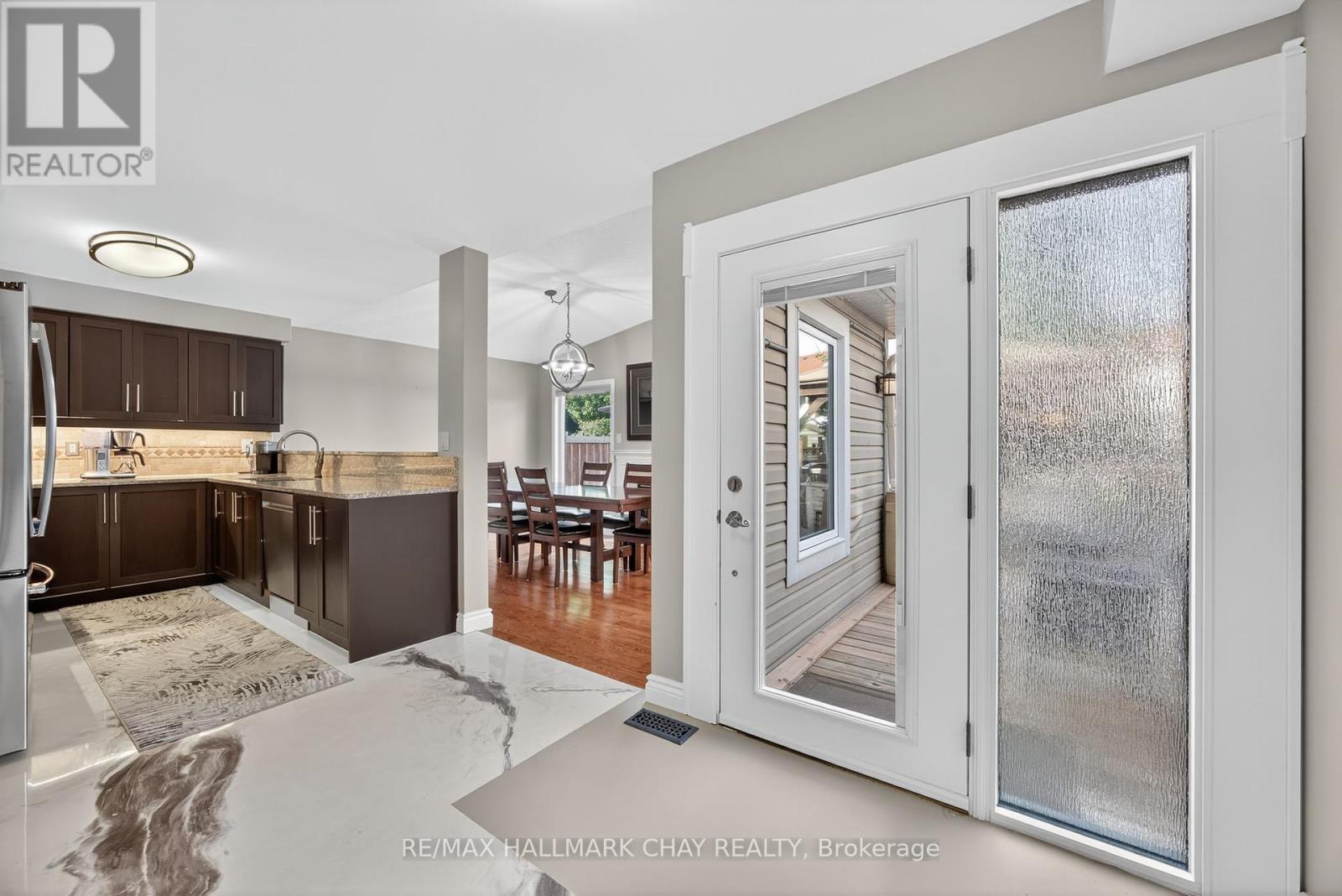 58 Mccurdy Drive, New Tecumseth, Ontario  L0G 1W0 - Photo 19 - N12418312