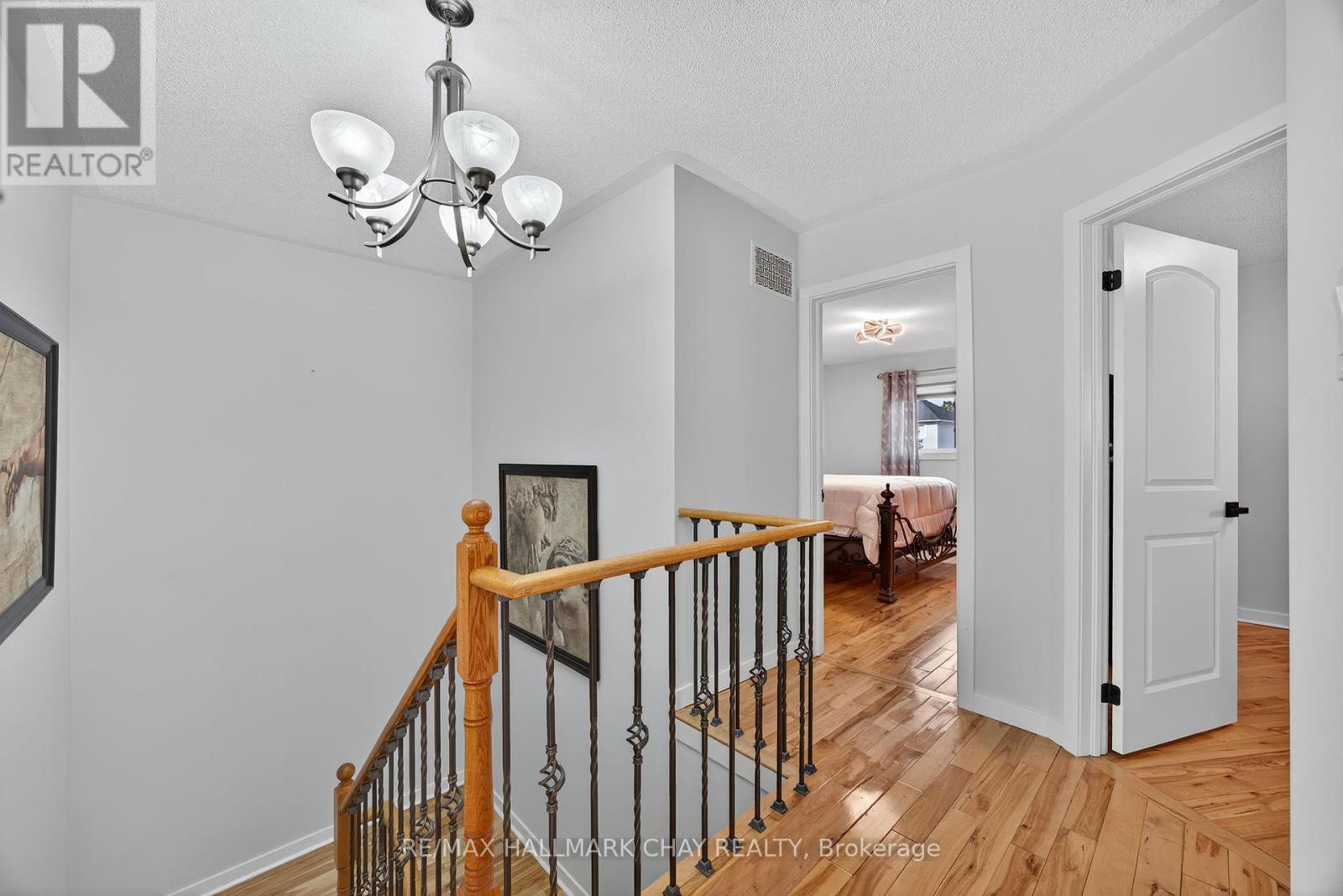 58 Mccurdy Drive, New Tecumseth, Ontario  L0G 1W0 - Photo 31 - N12418312
