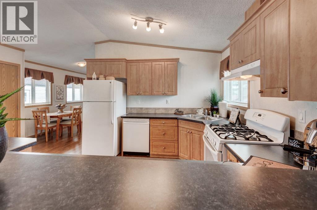 6, 6724 17 Avenue Se, Calgary, Alberta  T2A 0W5 - Photo 5 - A2249289