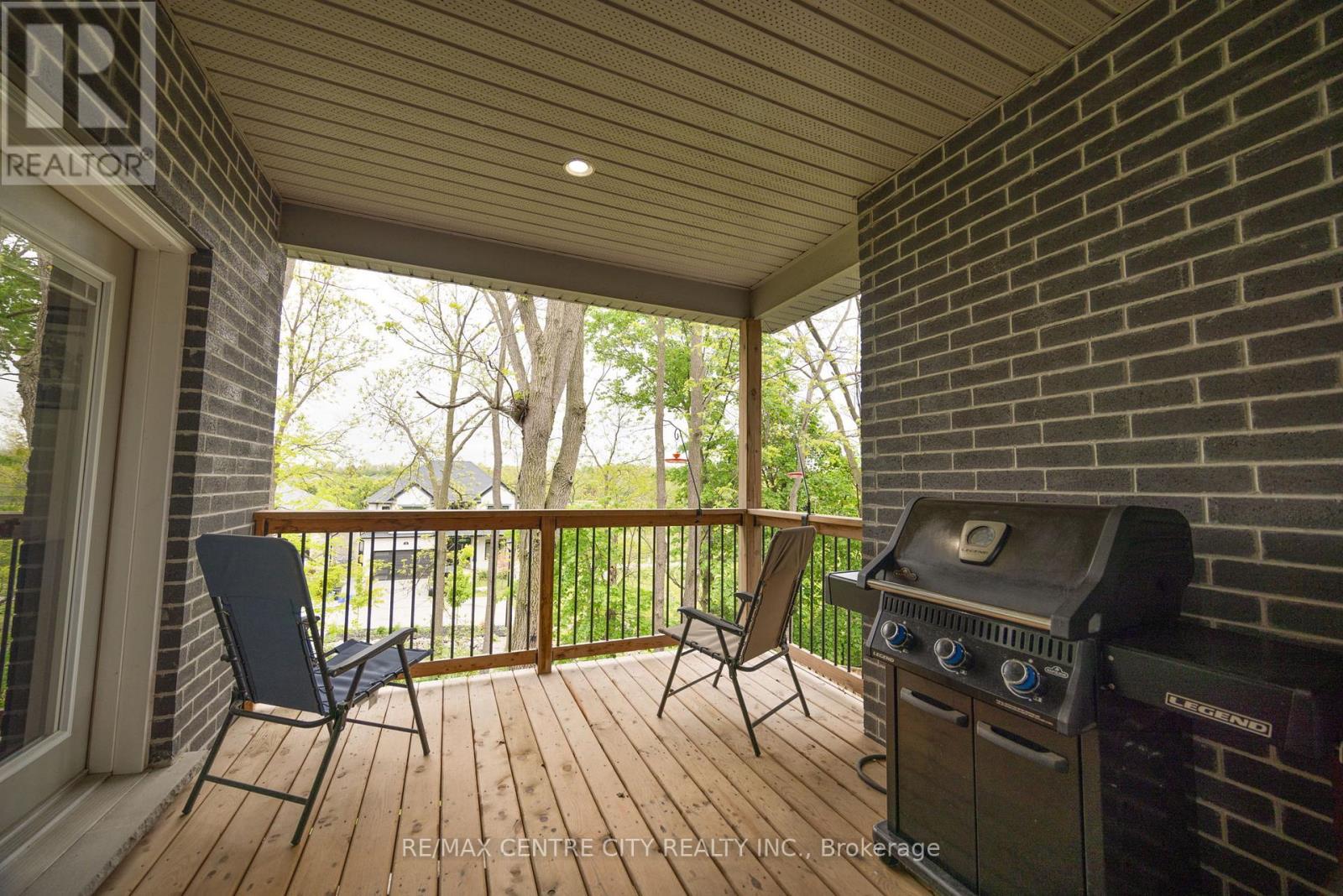 2800 Sheffield Place, London South, Ontario  N6M 0E5 - Photo 28 - X12418410