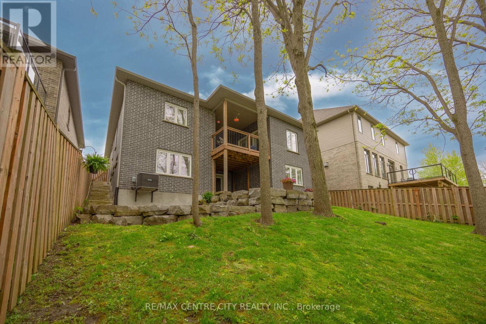 2800 Sheffield Place, London South, Ontario  N6M 0E5 - Photo 43 - X12418410