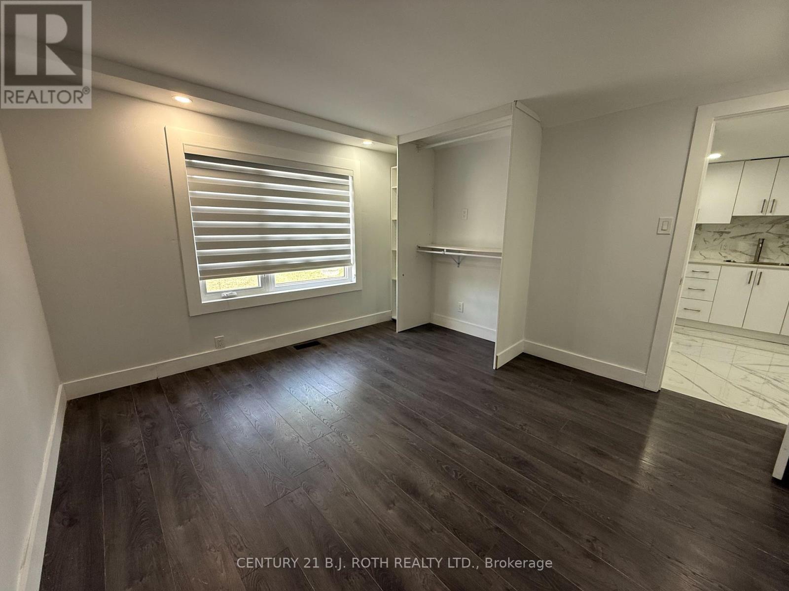 Upper 2 - 759 Essa Road, Barrie, Ontario  L4N 9G1 - Photo 5 - S12418205