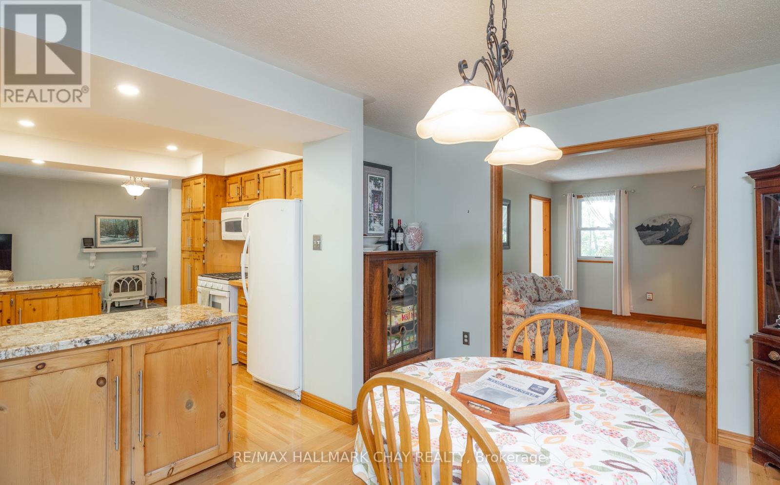 372 Lakewood Drive, Midland, Ontario  L4R 5H5 - Photo 10 - S12418264