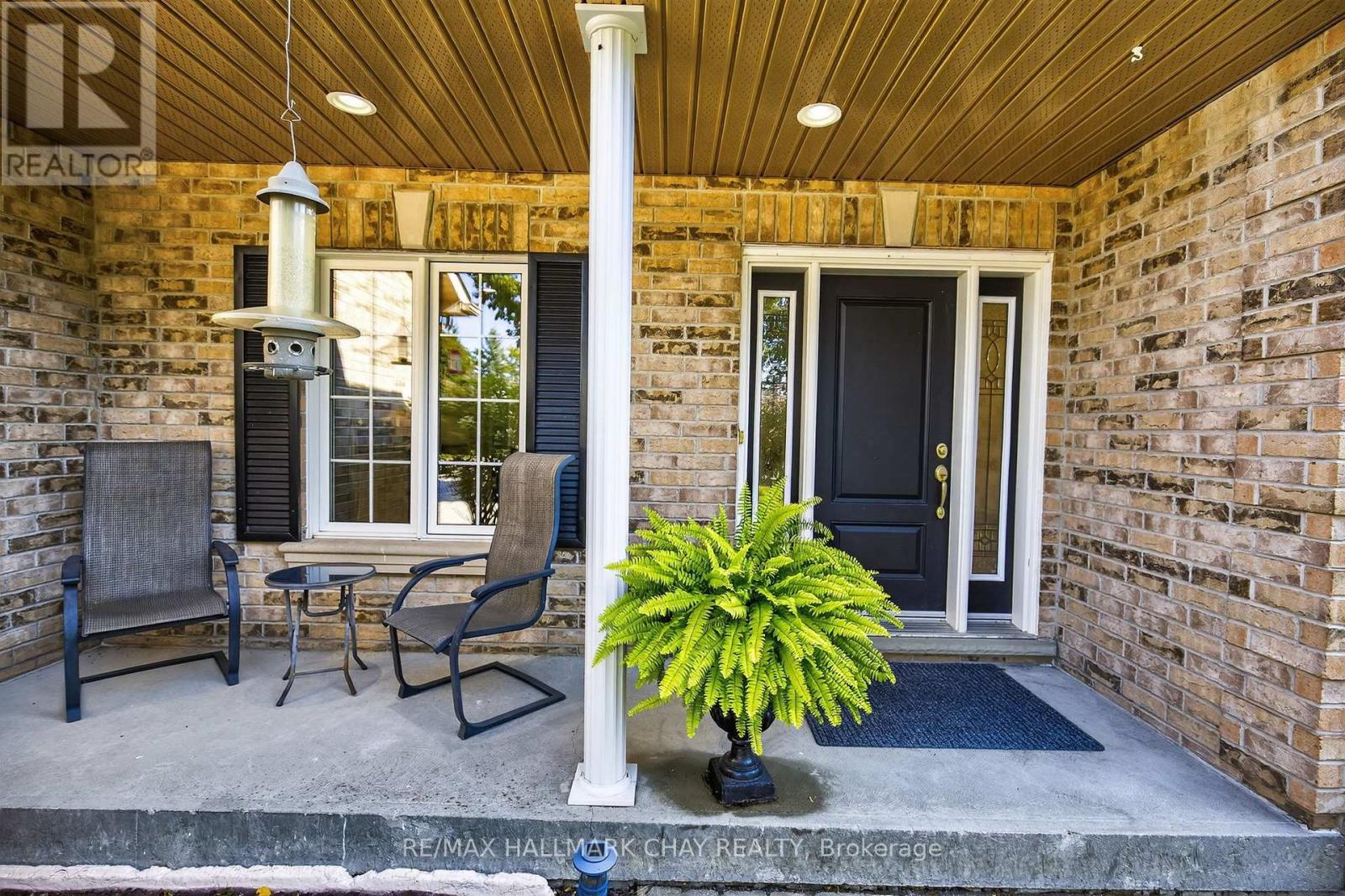 Property at 7 PORCUPINE CIRCLE image 3