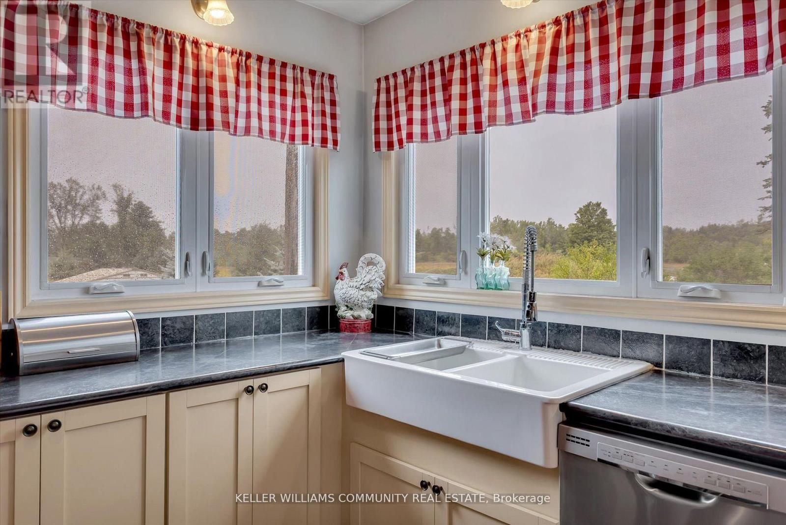 372 County Road 41 Road, Kawartha Lakes, Ontario  K0M 2B0 - Photo 14 - X12418368