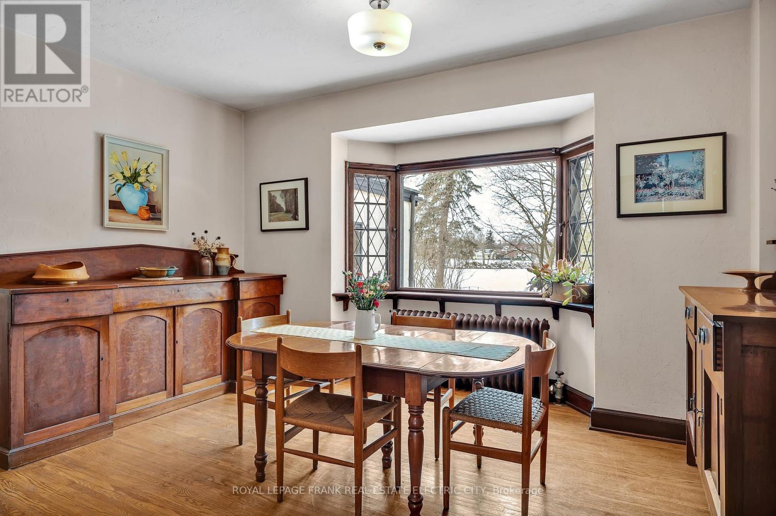 82 Dublin Street, Peterborough, Ontario  K9H 3A9 - Photo 12 - X12418372