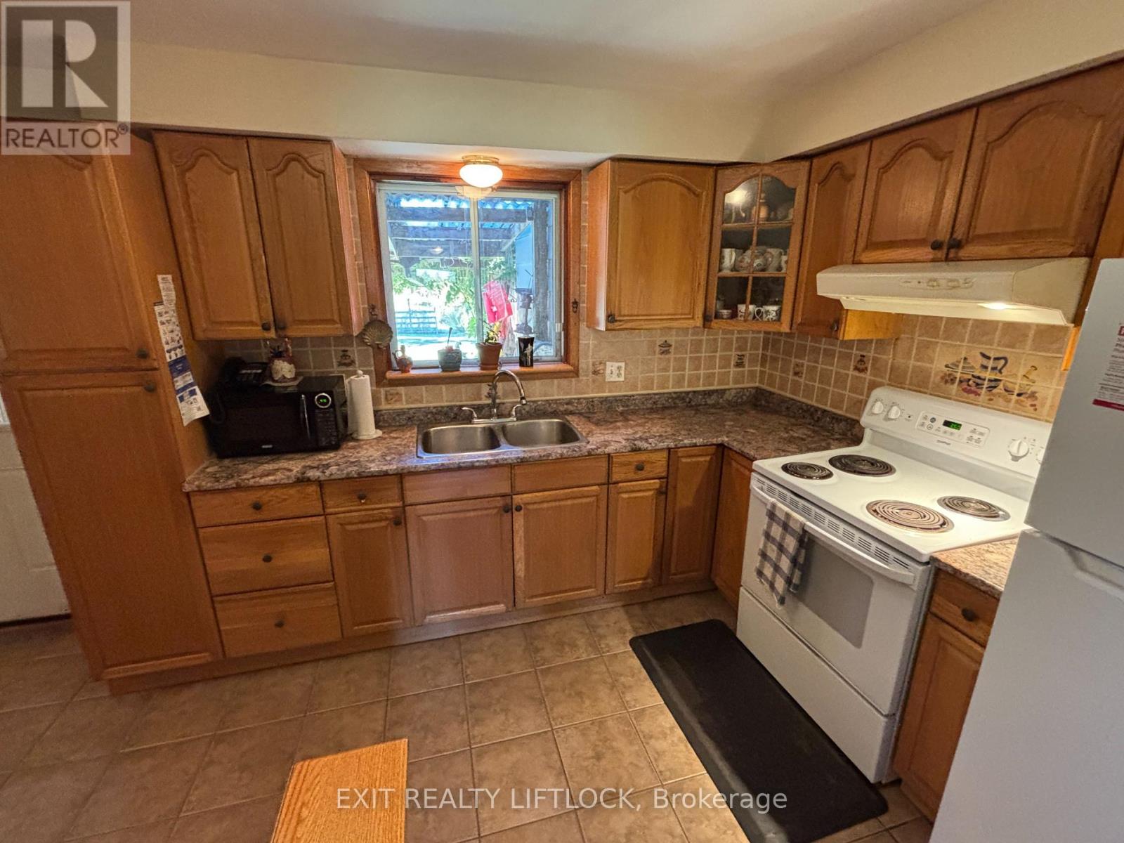 2725 Dummer Asphodel Road, Asphodel-Norwood, Ontario  K0L 2V0 - Photo 10 - X12418389