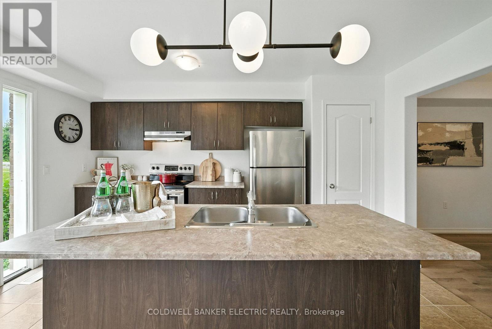 1651 Hetherington Drive, Peterborough, Ontario  K9L 0G6 - Photo 18 - X12418411