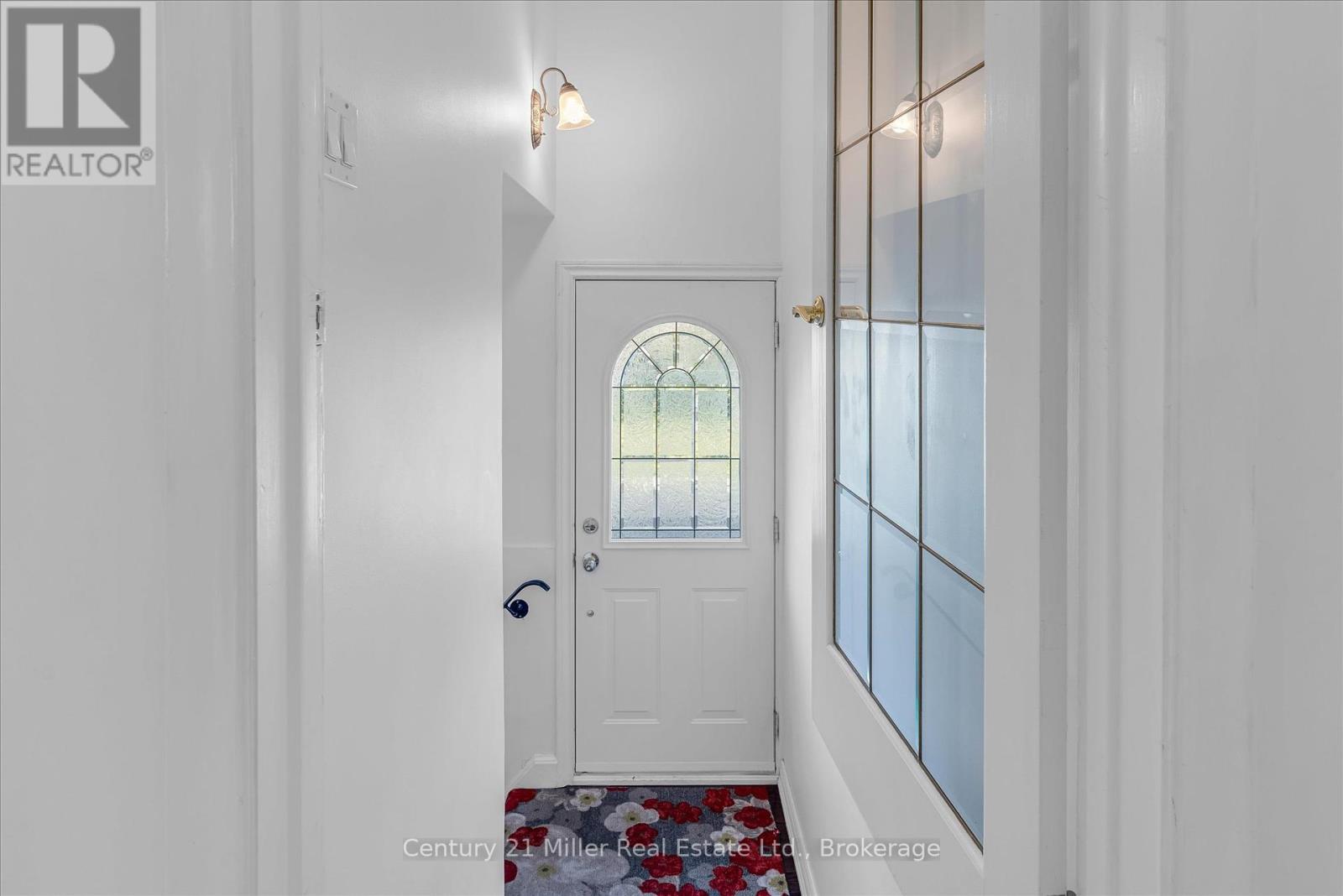321 Southview Road, Oakville, Ontario  L6K 2P7 - Photo 16 - W12418358