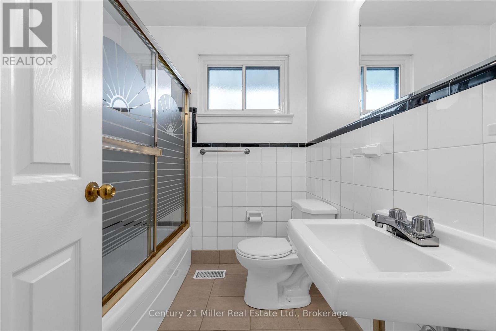 321 Southview Road, Oakville, Ontario  L6K 2P7 - Photo 17 - W12418358