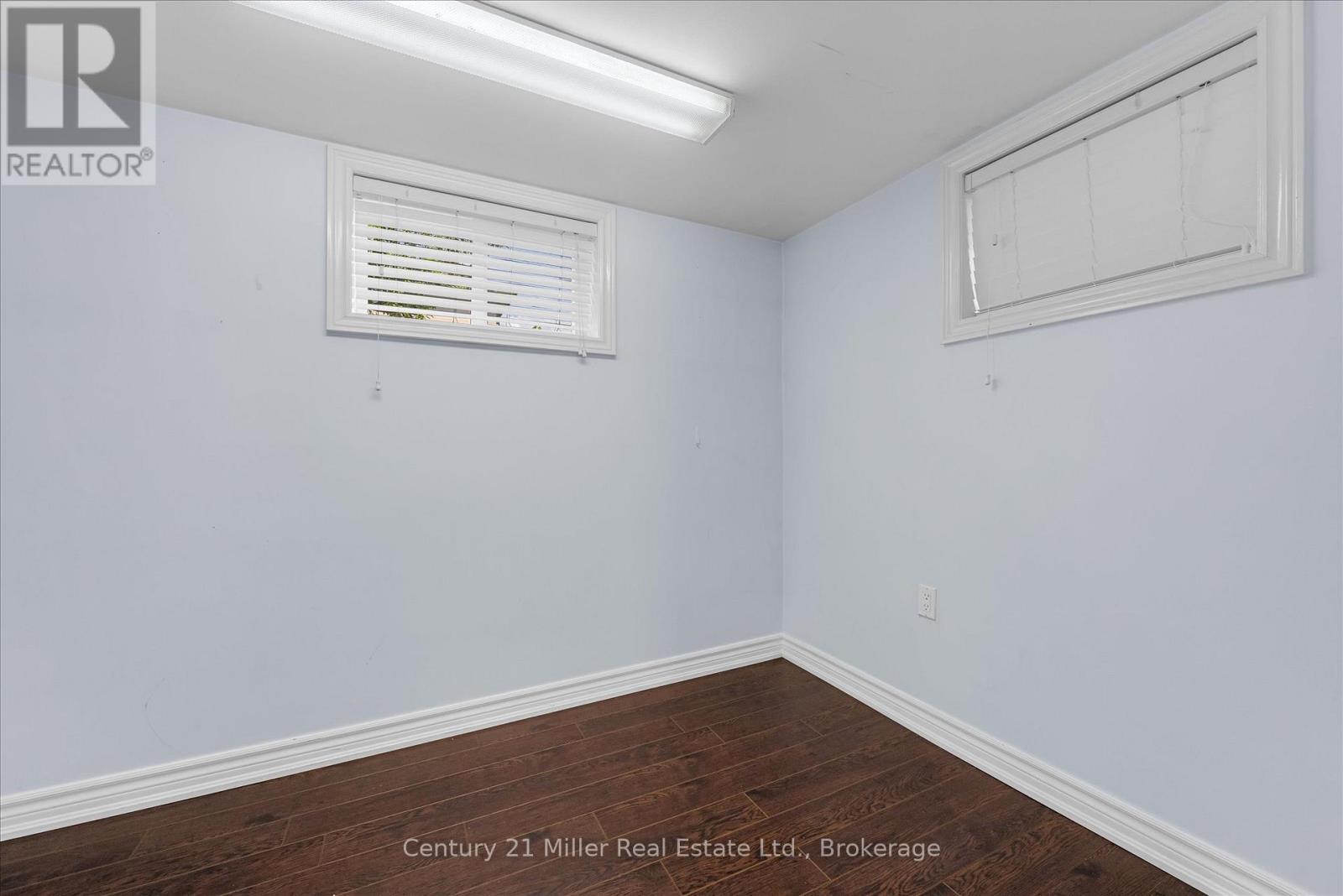 321 Southview Road, Oakville, Ontario  L6K 2P7 - Photo 28 - W12418358