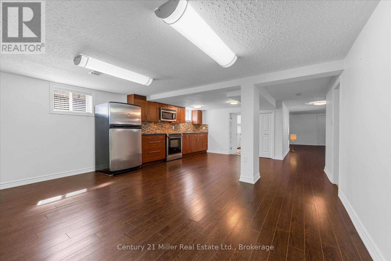 321 Southview Road, Oakville, Ontario  L6K 2P7 - Photo 31 - W12418358