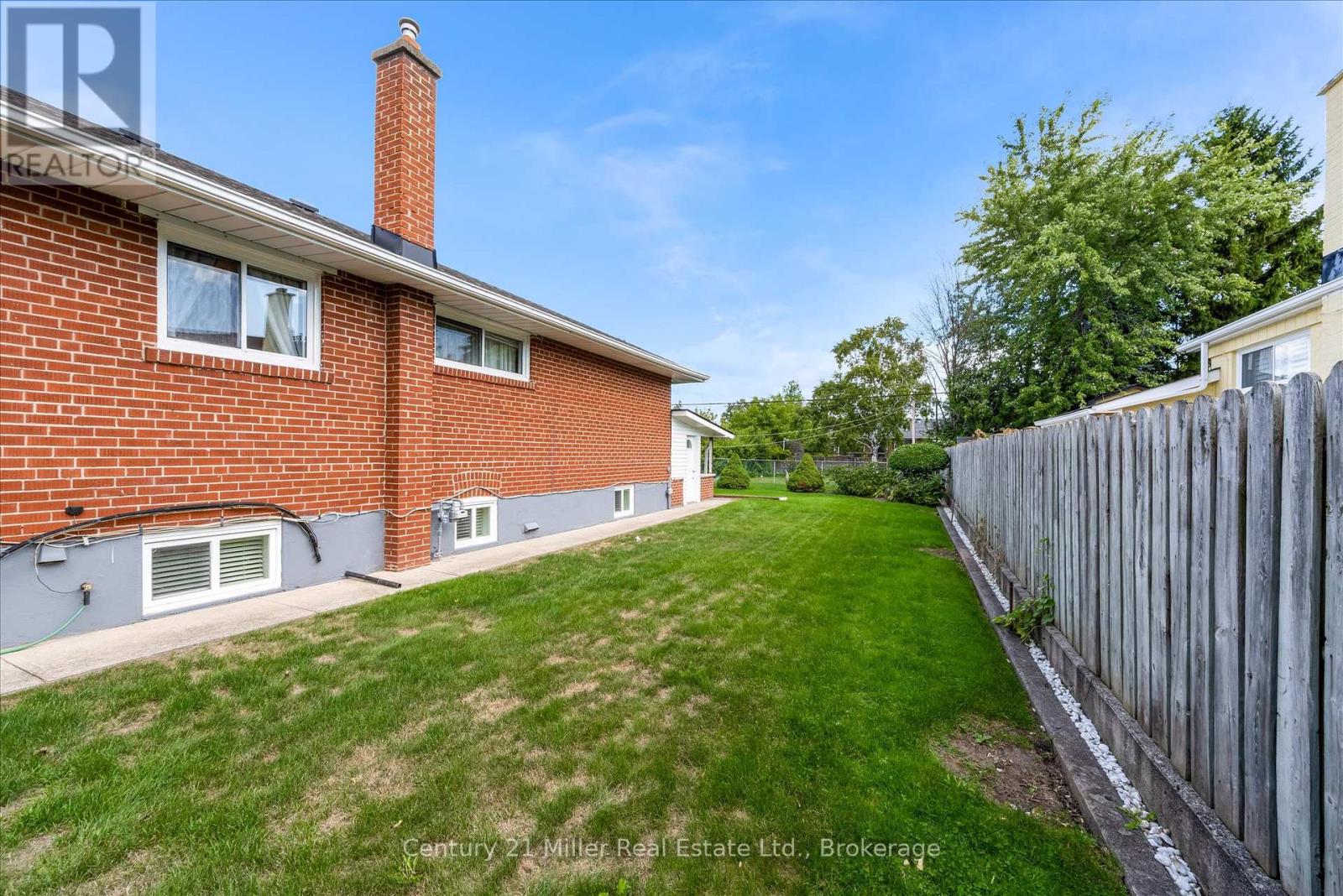 321 Southview Road, Oakville, Ontario  L6K 2P7 - Photo 37 - W12418358