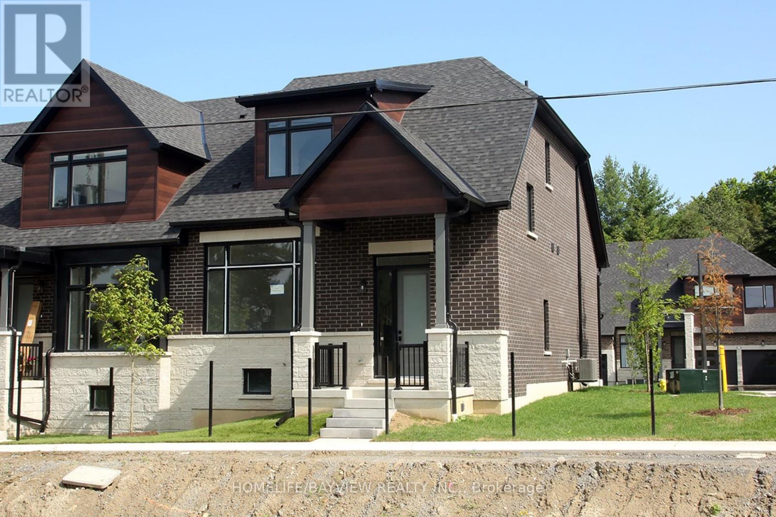 2 VERN ROBERTSON GATE, Uxbridge, Ontario