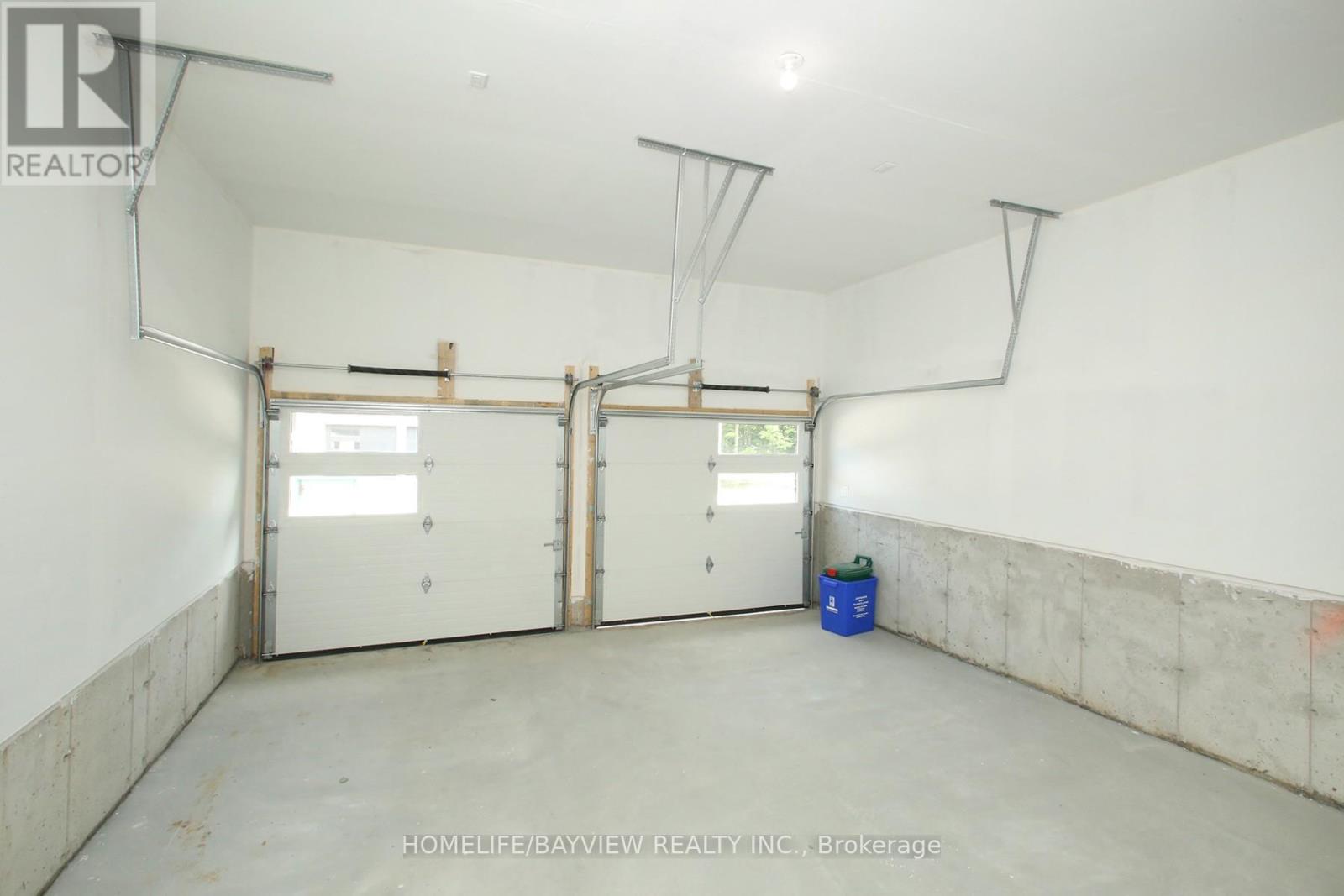 2 Vern Robertson Gate, Uxbridge, Ontario  L9P 0R9 - Photo 30 - N12418207