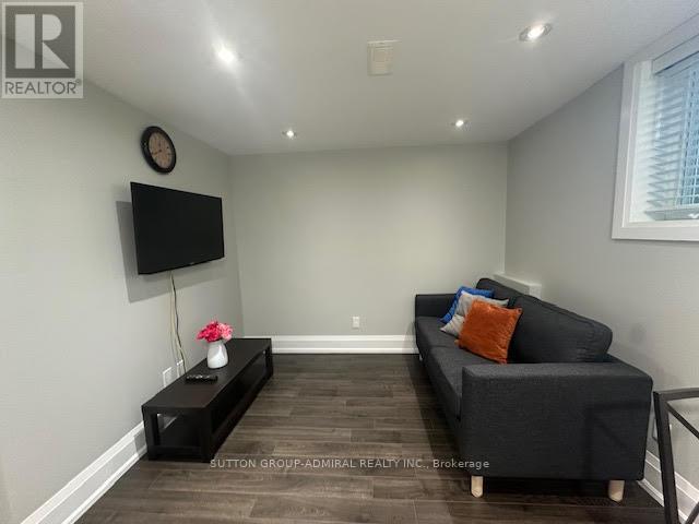 Lower - 5 Wycliffe Crescent, Toronto, Ontario  M2K 1V5 - Photo 9 - C12402315