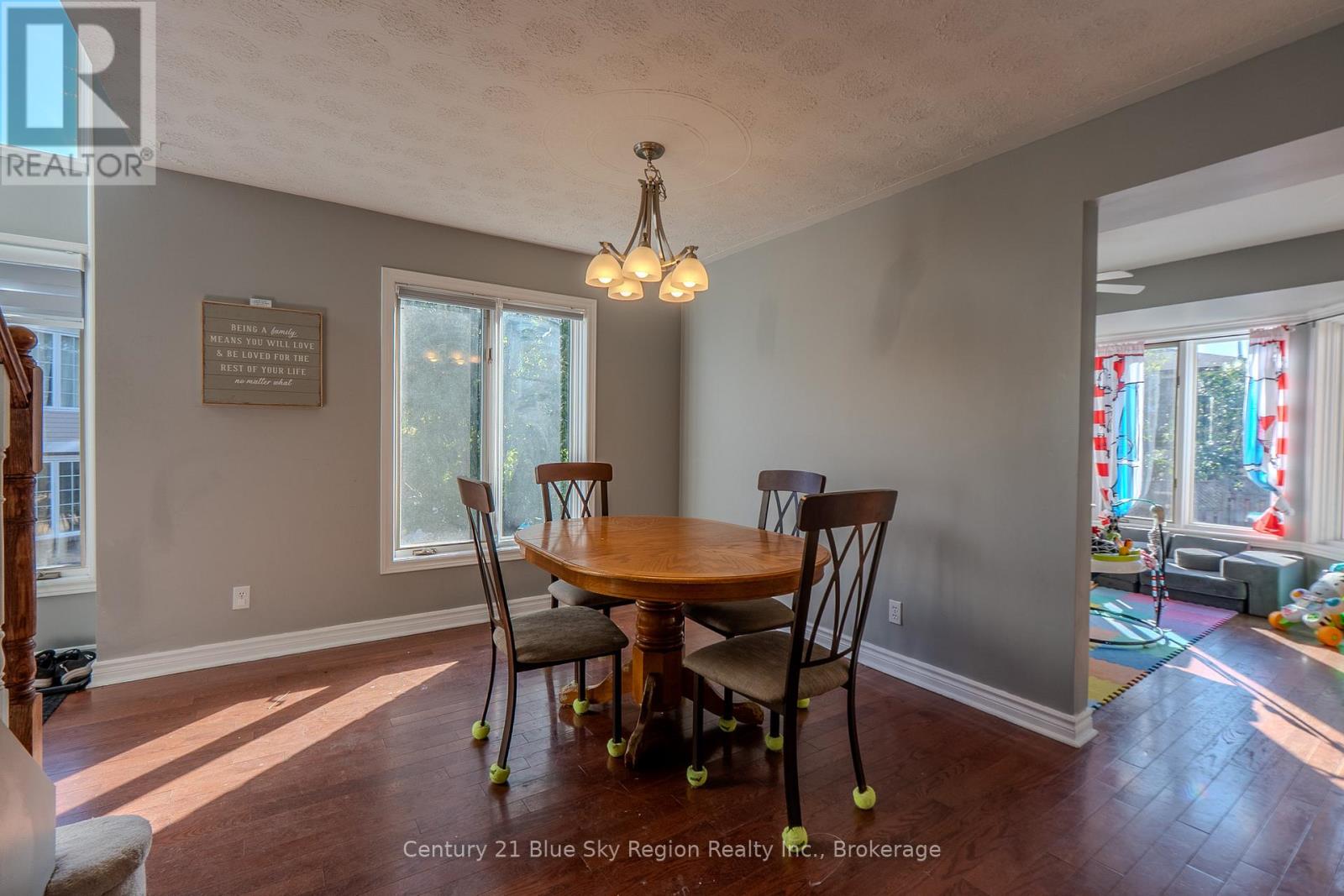 166 Cloverbrae Crescent, North Bay, Ontario  P1A 4J3 - Photo 11 - X12418341