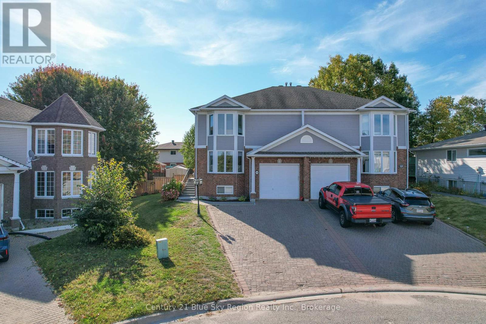 166 Cloverbrae Crescent, North Bay, Ontario  P1A 4J3 - Photo 2 - X12418341