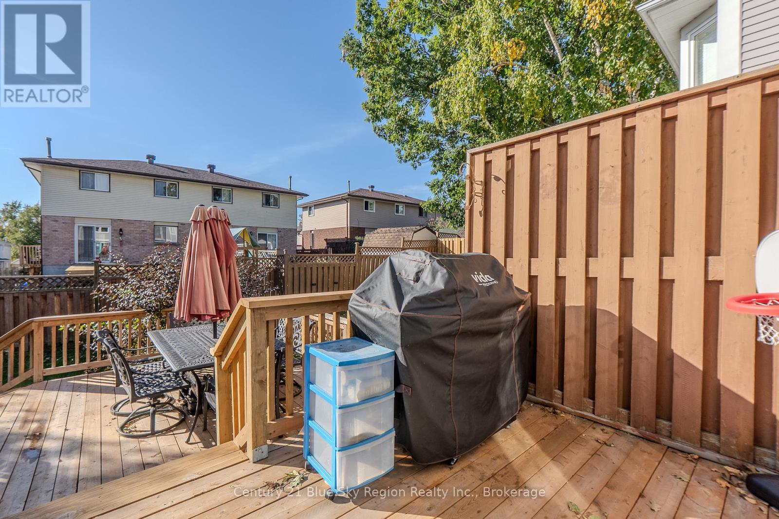 166 Cloverbrae Crescent, North Bay, Ontario  P1A 4J3 - Photo 36 - X12418341