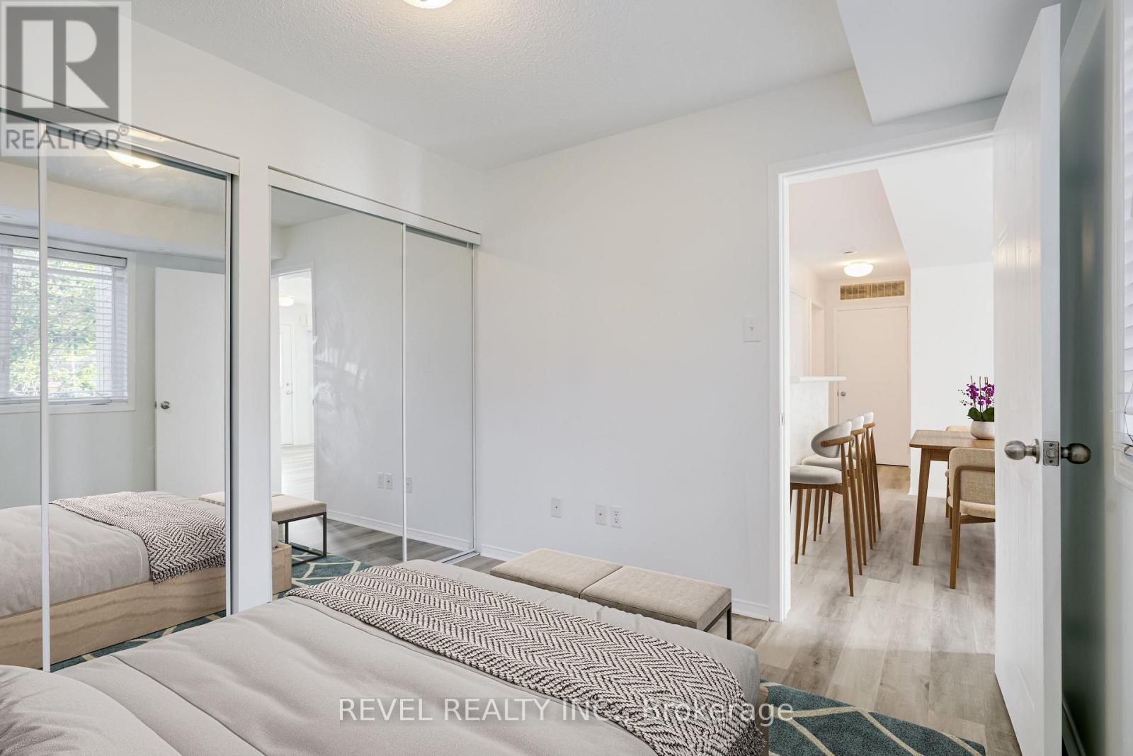 327 - 4975 Southampton Drive, Mississauga, Ontario  L5M 8C8 - Photo 11 - W12418169