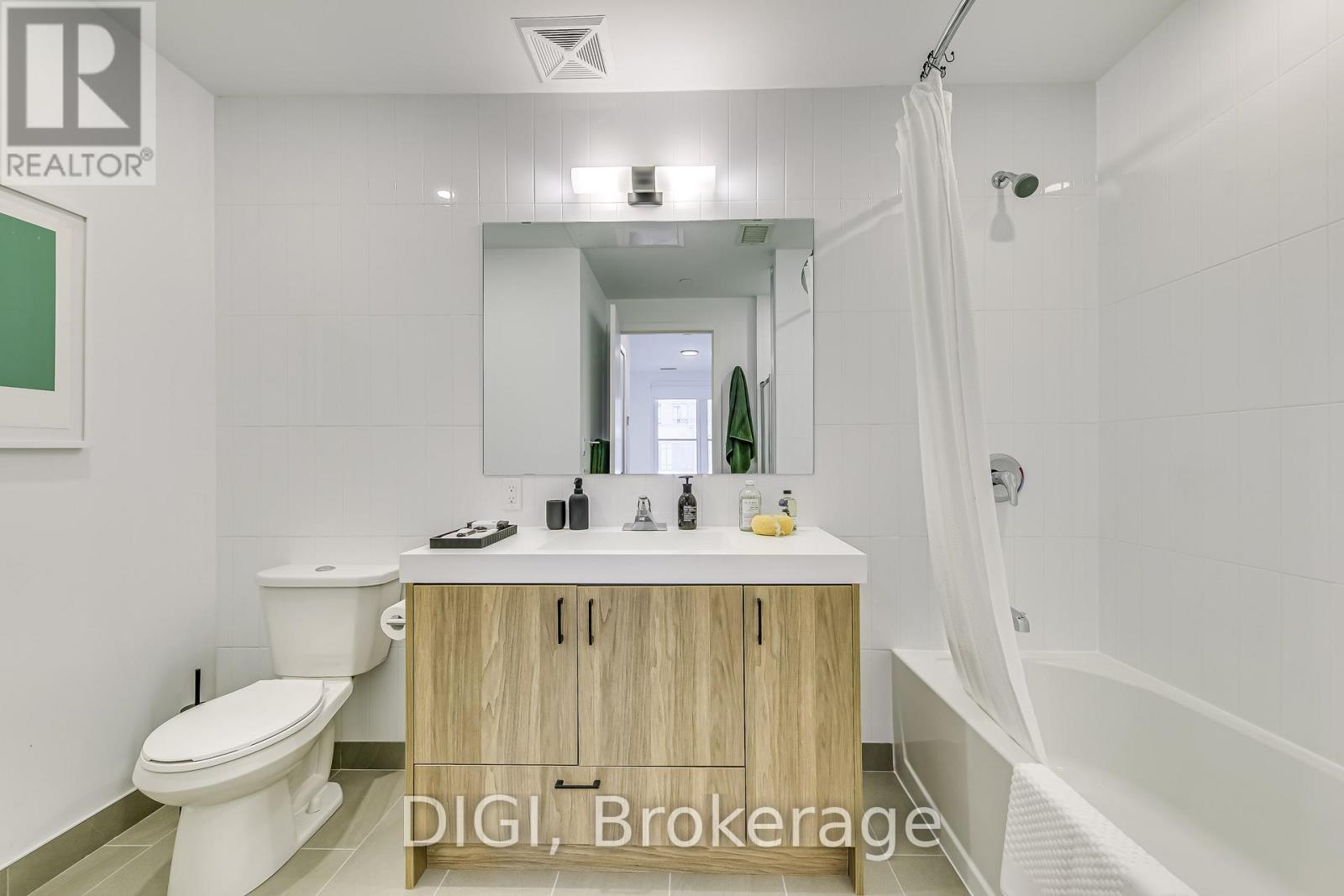 Th1 - 185 Enfield Place, Mississauga, Ontario  L5B 0R3 - Photo 14 - W12418220