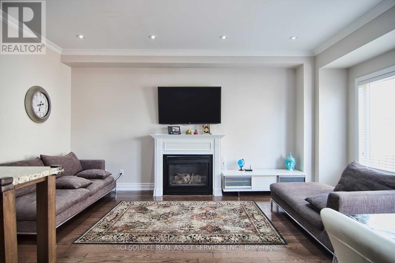 Upper - 5279 Springbok Crescent, Mississauga, Ontario  L4Z 3J9 - Photo 8 - W12418307