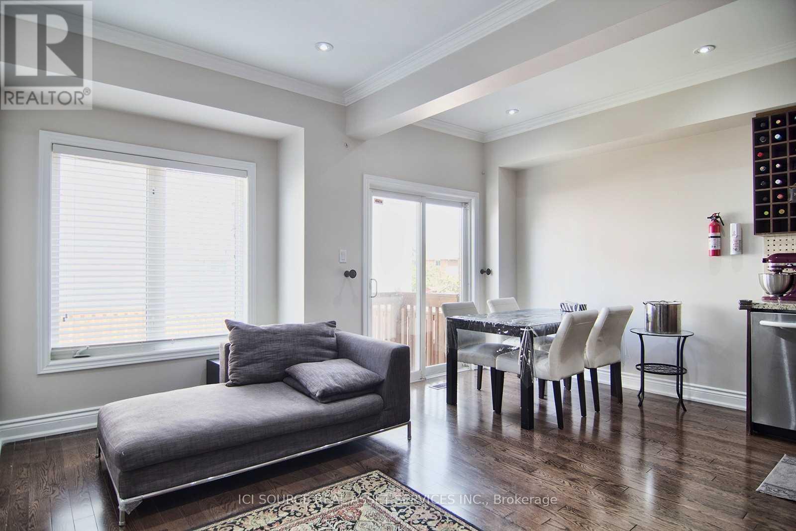 Upper - 5279 Springbok Crescent, Mississauga, Ontario  L4Z 3J9 - Photo 9 - W12418307