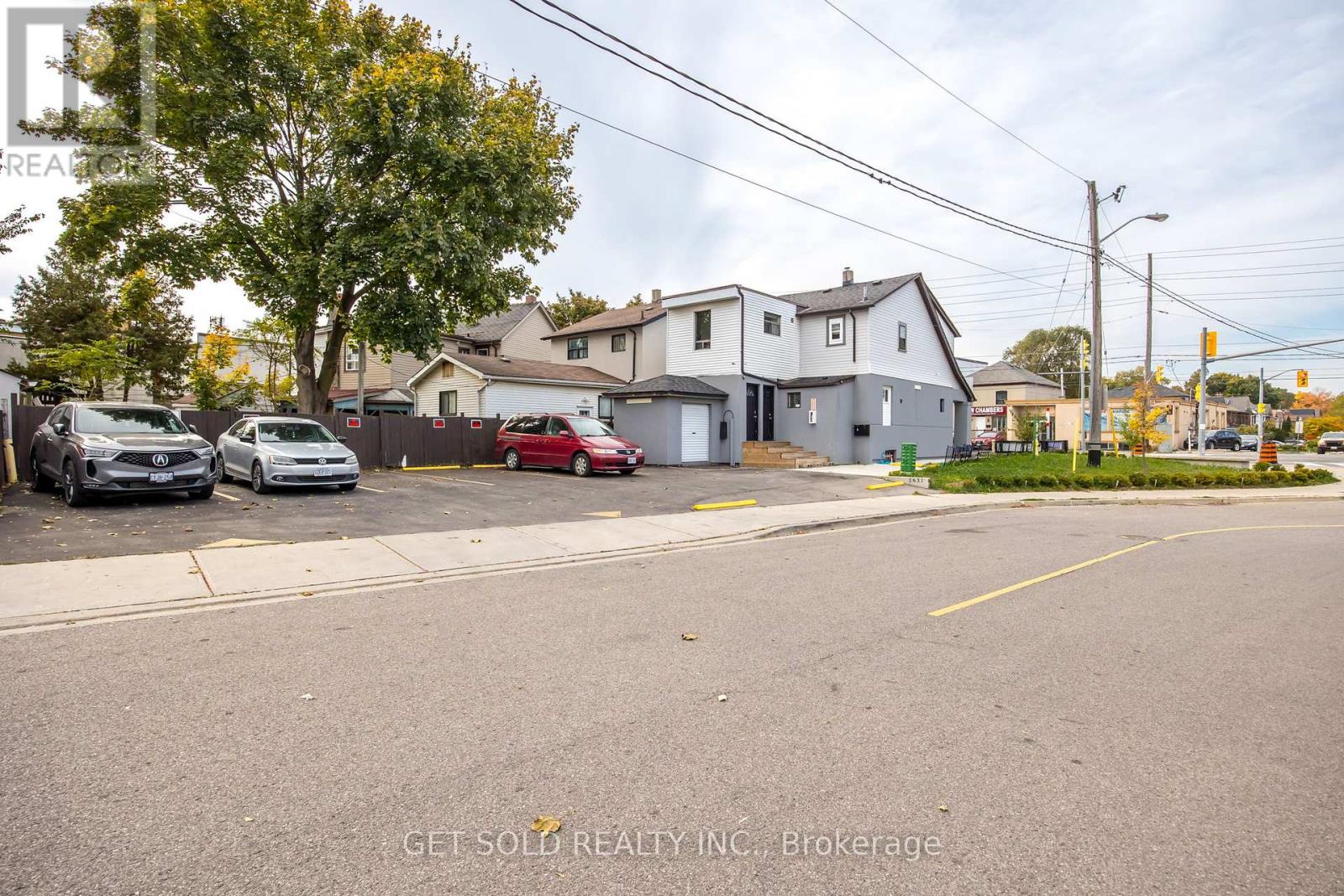 1631 Weston Road, Toronto, Ontario  M9N 1T8 - Photo 14 - W12418333