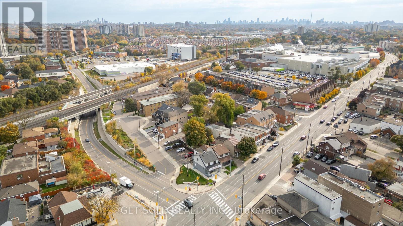 1631 Weston Road, Toronto, Ontario  M9N 1T8 - Photo 21 - W12418333