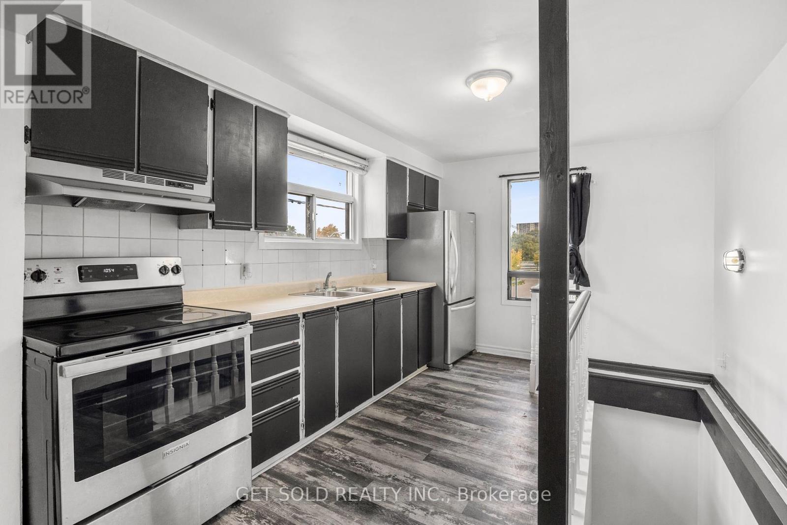 1631 Weston Road, Toronto, Ontario  M9N 1T8 - Photo 4 - W12418333