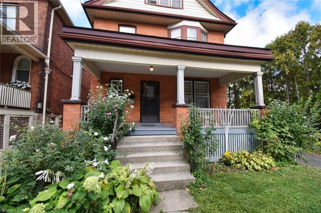 14 Spruceside Avenue, Hamilton, Ontario  L8P 3Y3 - Photo 2 - 40771978