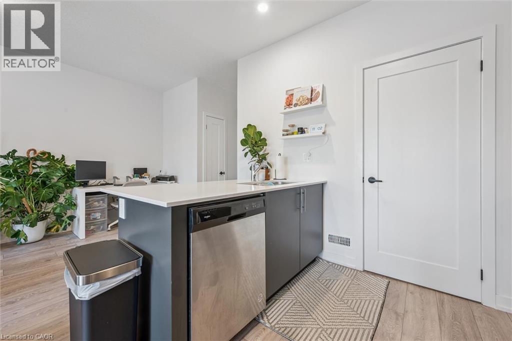 205 West Oak Trail Unit# 53, Kitchener, Ontario  N2R 0R9 - Photo 15 - 40771647