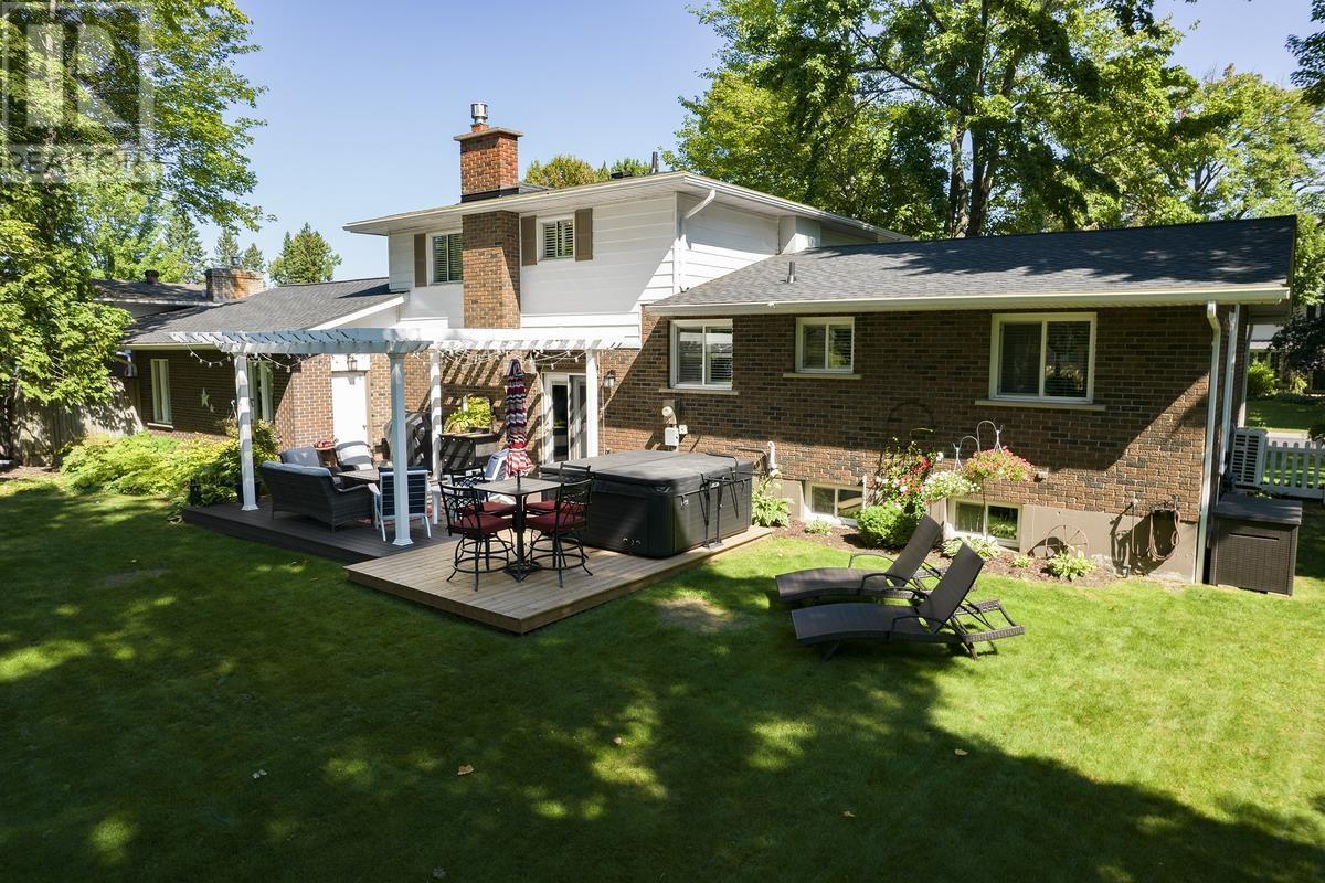 39 Val St, Sault Ste. Marie, Ontario  P6A 5B4 - Photo 7 - SM252468