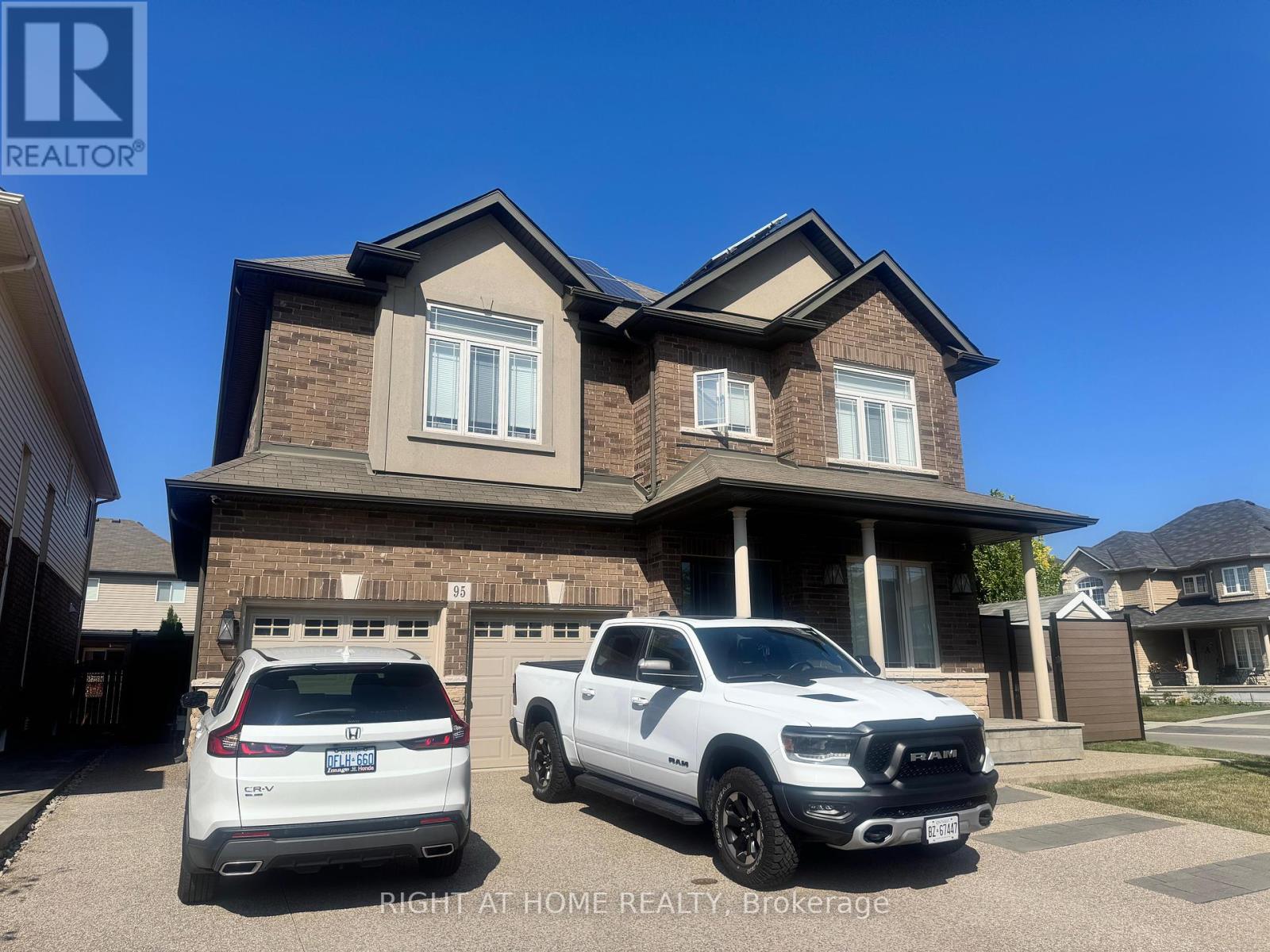 95 Hidden Ridge Crescent, Hamilton, Ontario  L0R 1P0 - Photo 1 - X12418199