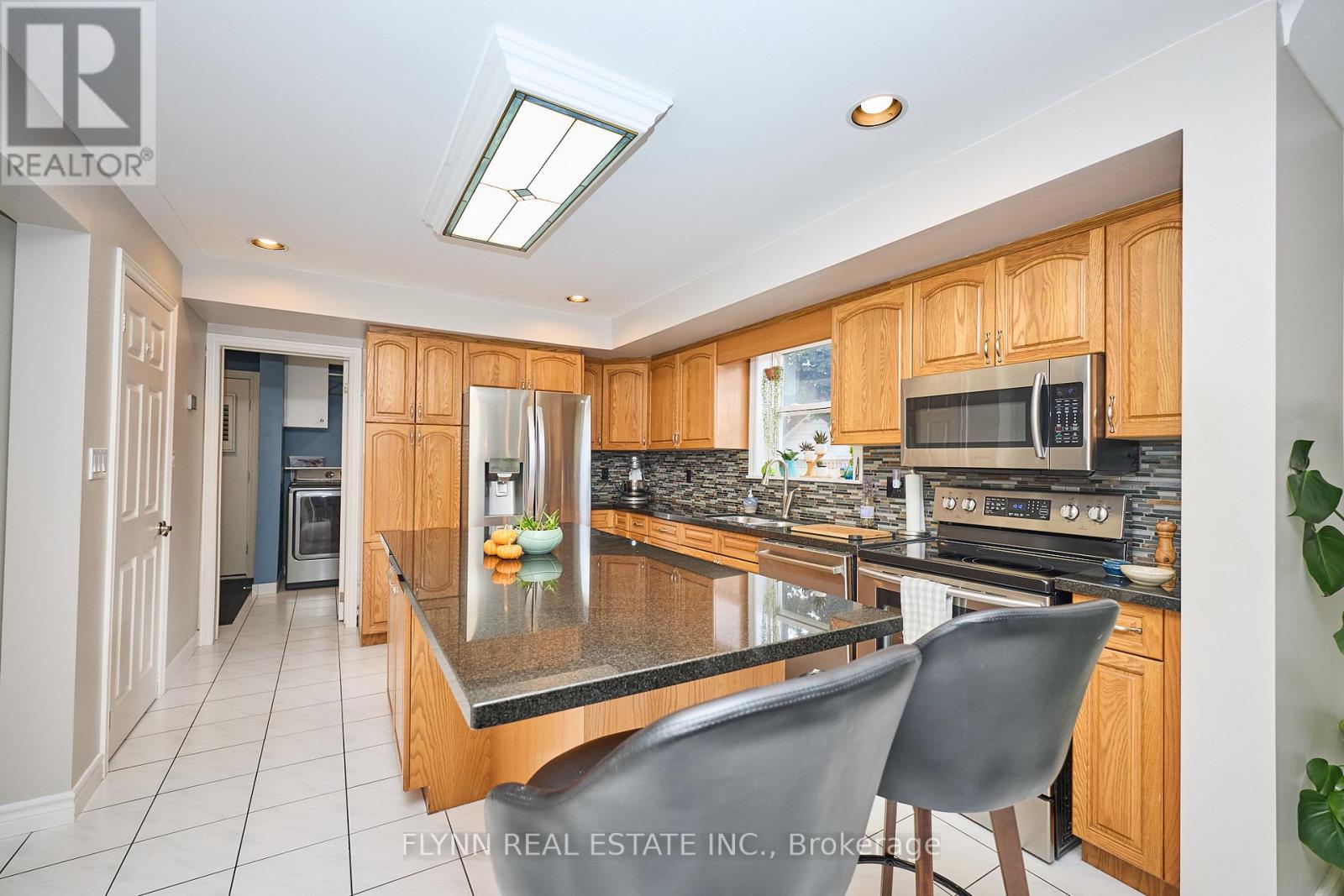 3 Brock Street, Thorold, Ontario  L2V 1V7 - Photo 12 - X12418261