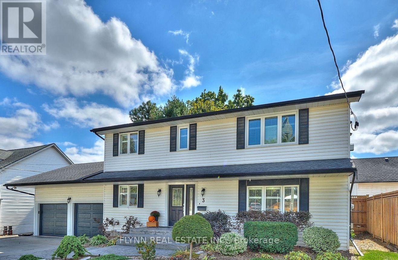 3 Brock Street, Thorold, Ontario  L2V 1V7 - Photo 2 - X12418261