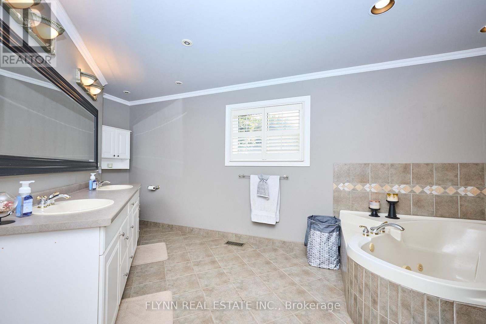 3 Brock Street, Thorold, Ontario  L2V 1V7 - Photo 28 - X12418261