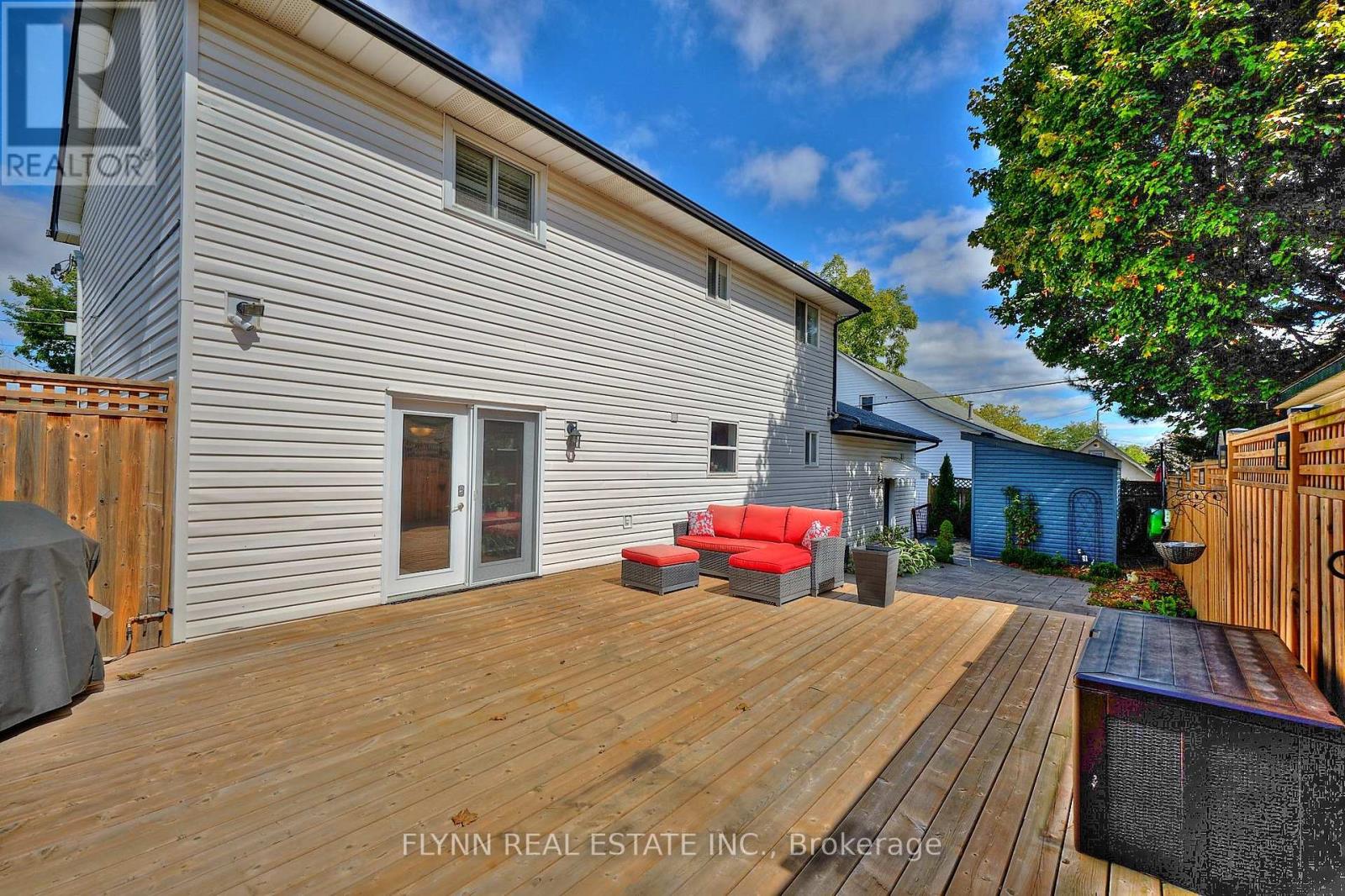 3 Brock Street, Thorold, Ontario  L2V 1V7 - Photo 38 - X12418261