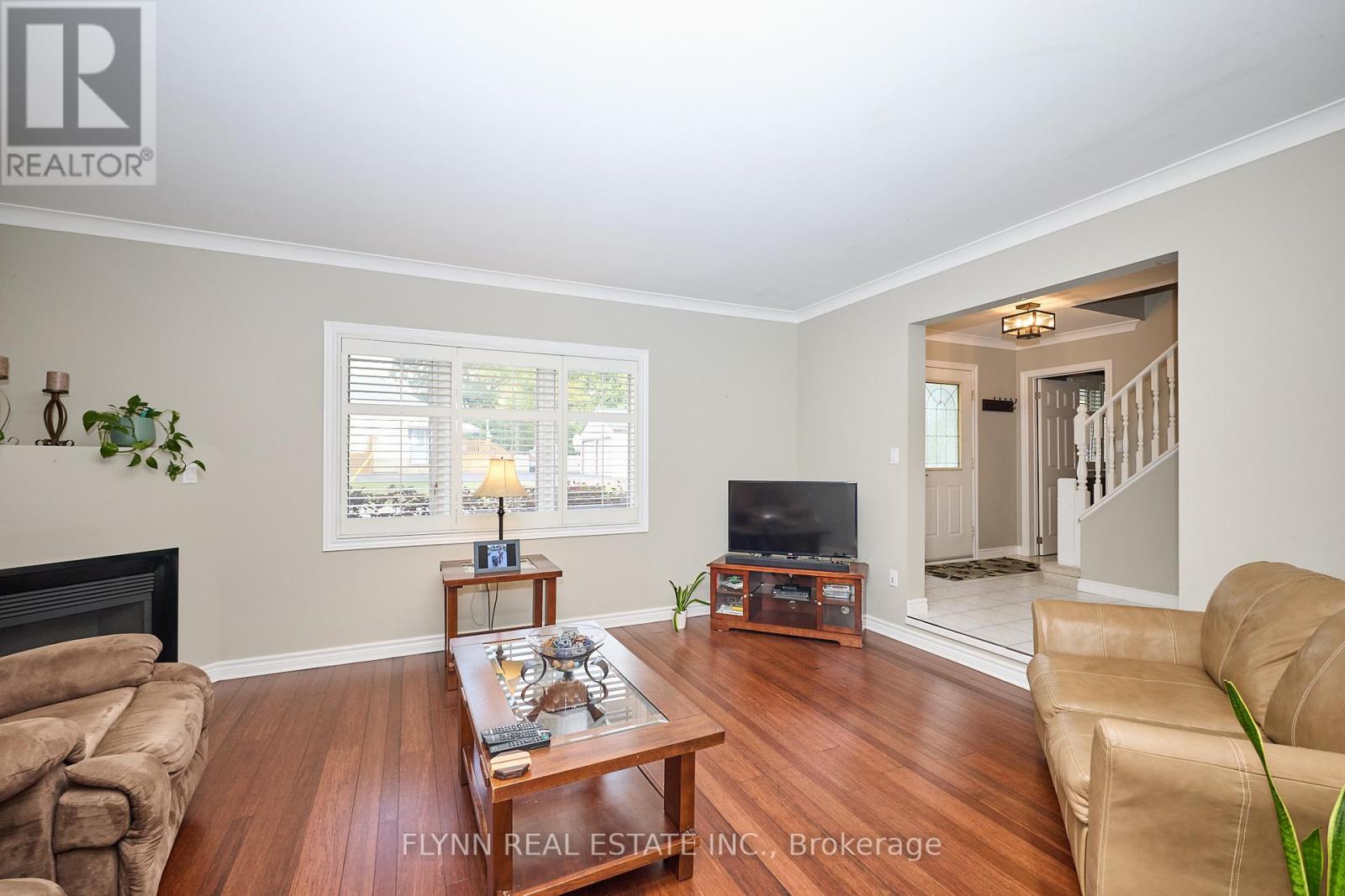 3 Brock Street, Thorold, Ontario  L2V 1V7 - Photo 5 - X12418261