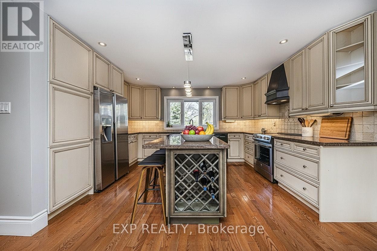 7 Valley Trail, East Gwillimbury, Ontario  L3Y 4V8 - Photo 17 - N12418094