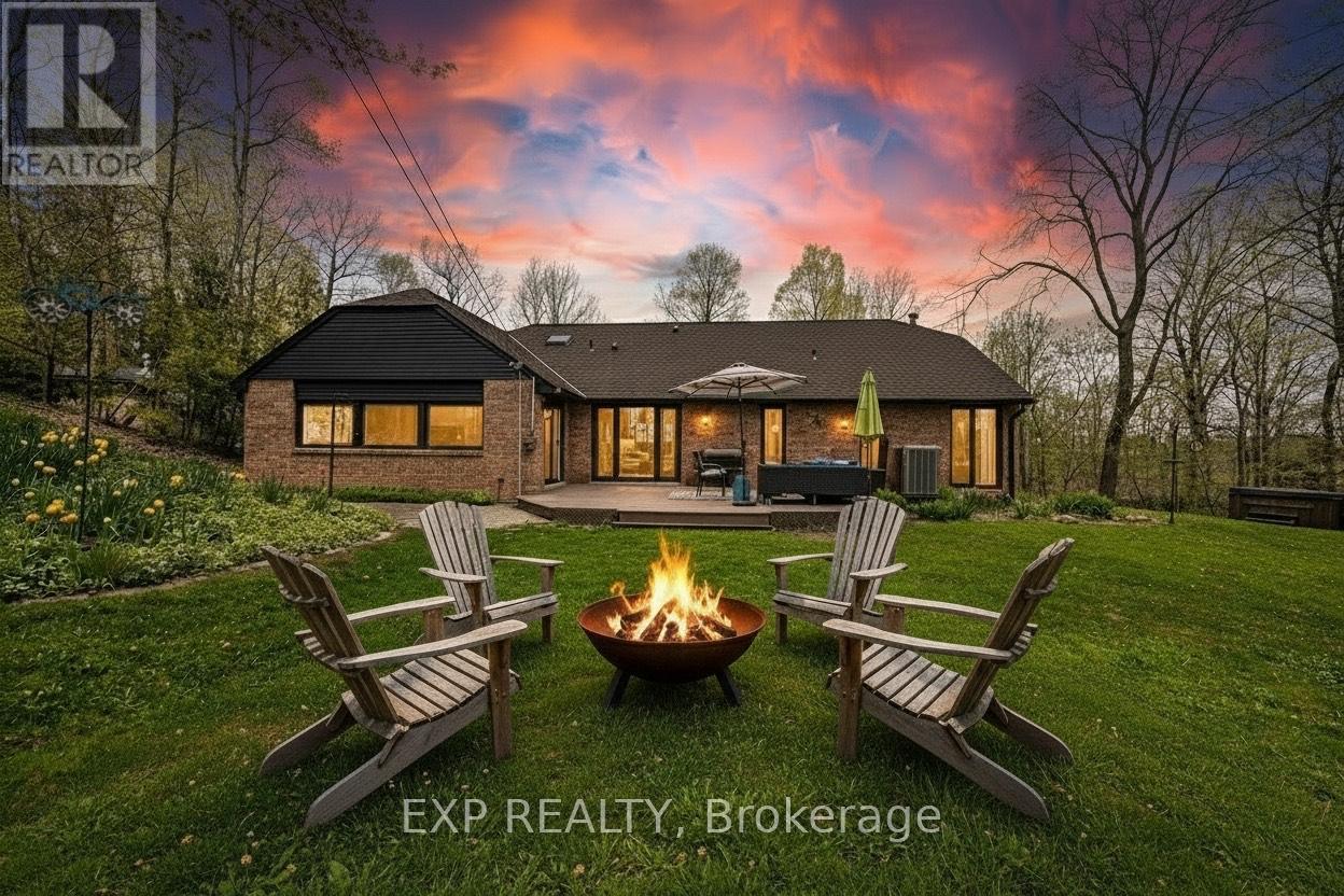 7 Valley Trail, East Gwillimbury, Ontario  L3Y 4V8 - Photo 40 - N12418094