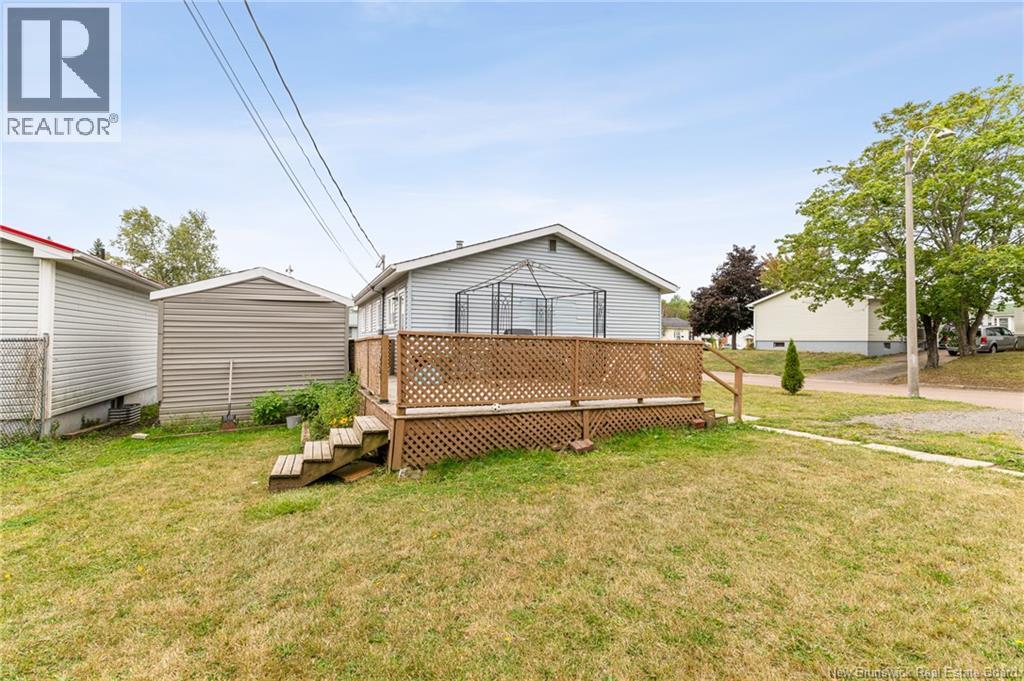 5 Wildwood, Moncton, New Brunswick  E1E 2M4 - Photo 30 - NB126944