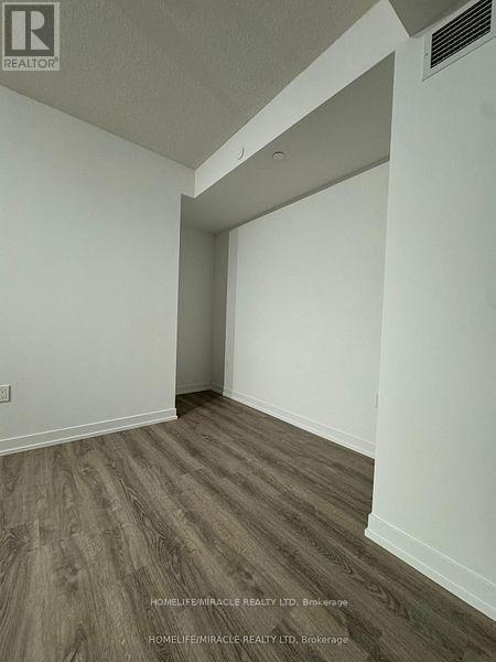 316 - 195 Commerce Street, Vaughan, Ontario  L4K 5Z7 - Photo 11 - N12398433