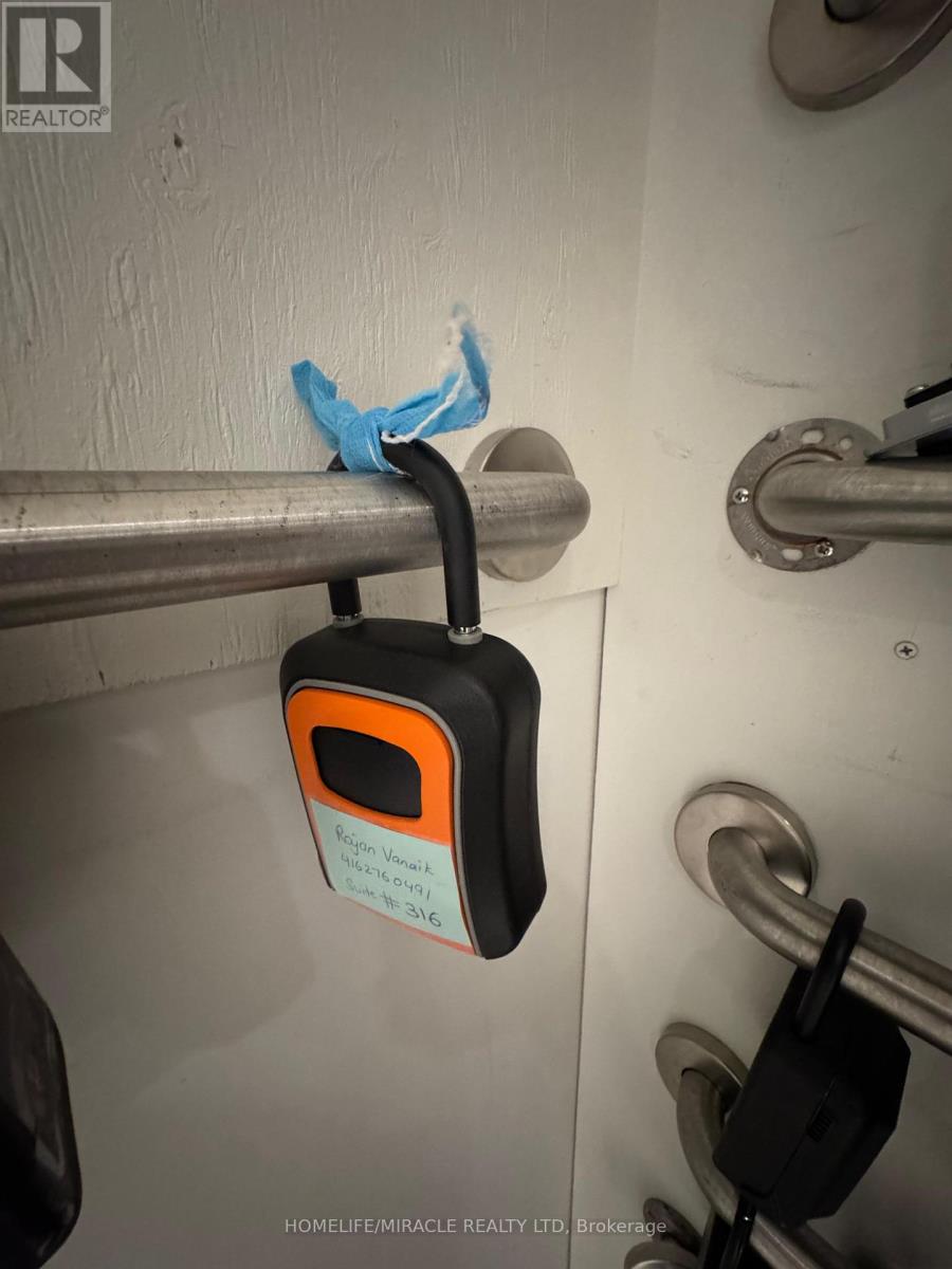 316 - 195 Commerce Street, Vaughan, Ontario  L4K 5Z7 - Photo 21 - N12398433