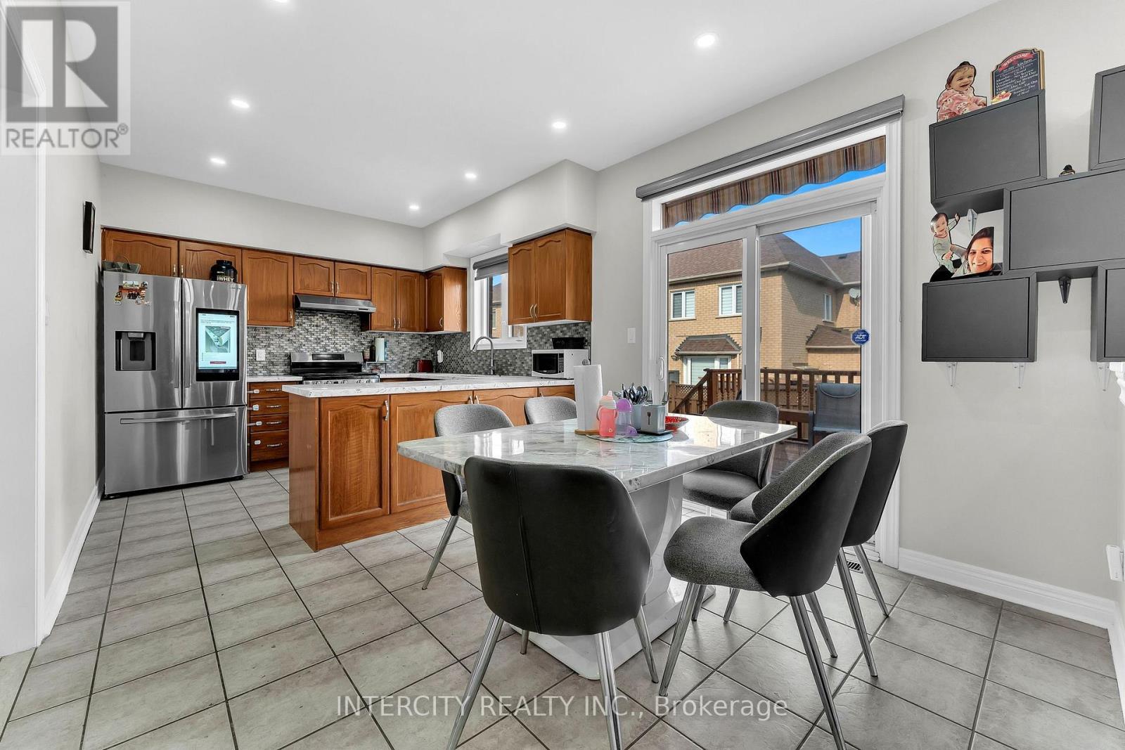 7 Pika Trail, Brampton, Ontario  L6R 2X1 - Photo 15 - W12370907