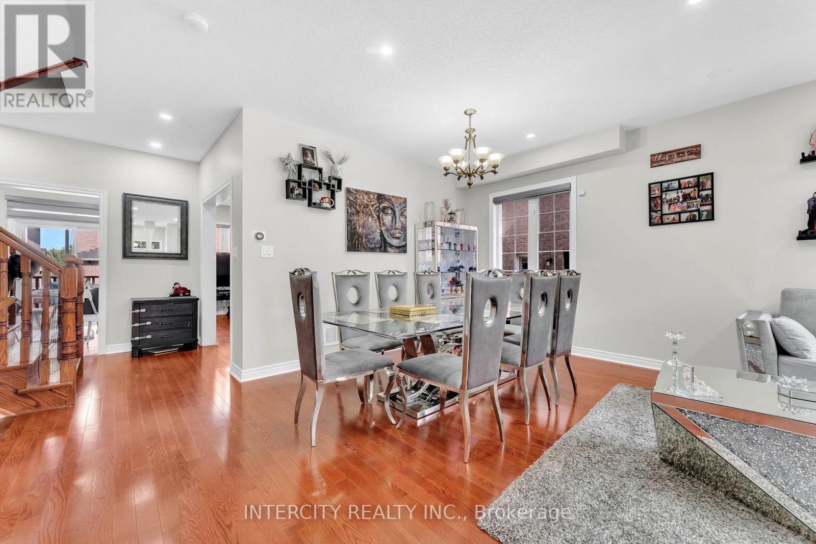 7 Pika Trail, Brampton, Ontario  L6R 2X1 - Photo 10 - W12370907