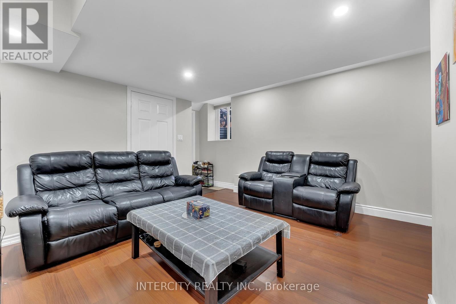 7 Pika Trail, Brampton, Ontario  L6R 2X1 - Photo 23 - W12370907