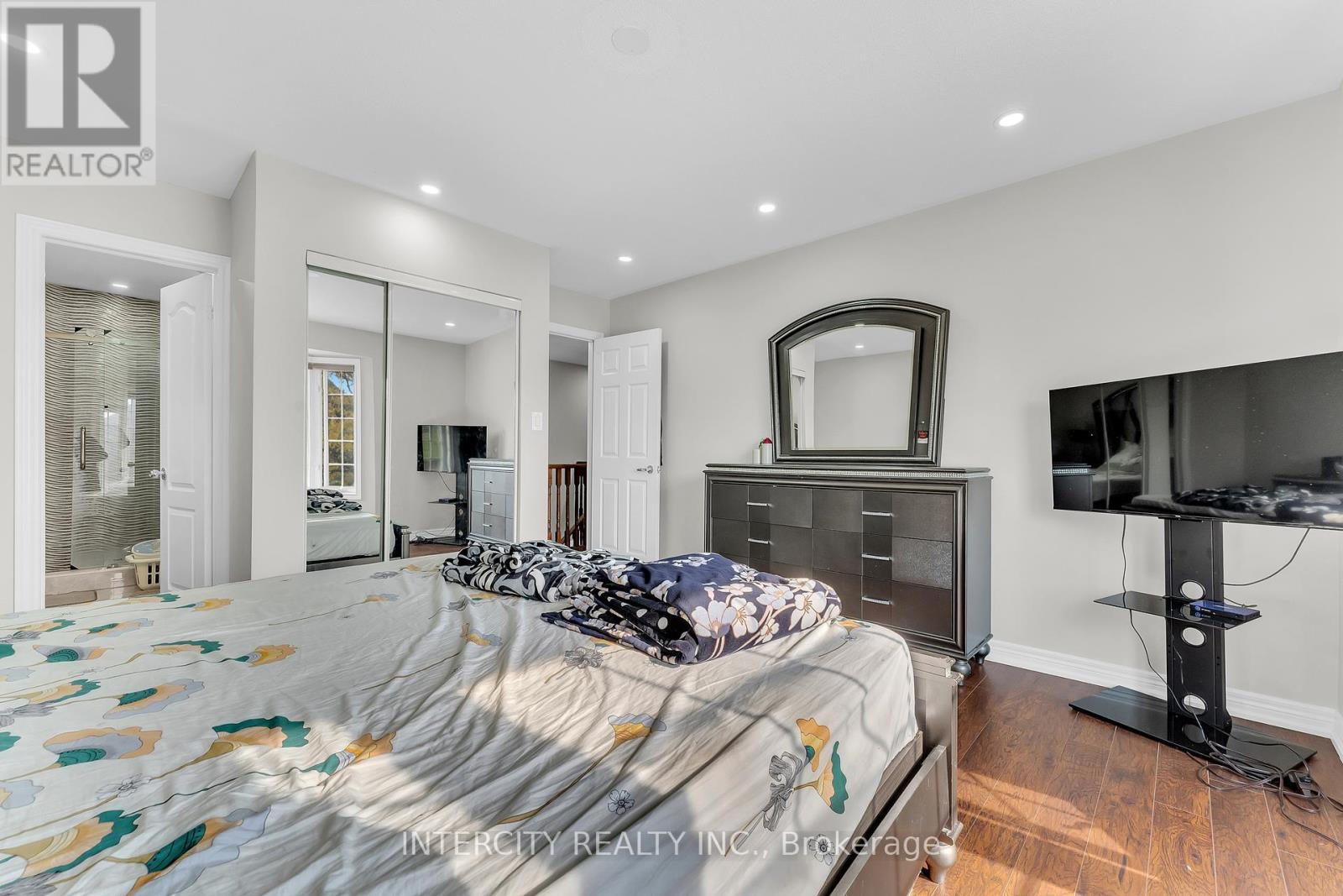 7 Pika Trail, Brampton, Ontario  L6R 2X1 - Photo 38 - W12370907
